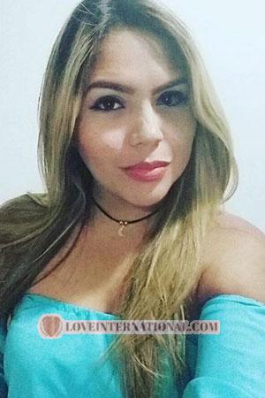 182423 - Stephanie Age: 34 - Colombia