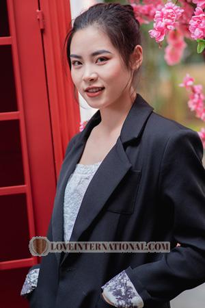 194563 - Panpan Age: 24 - China