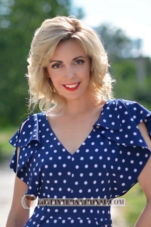 195875 - Tatyana Age: 40 - Ukraine