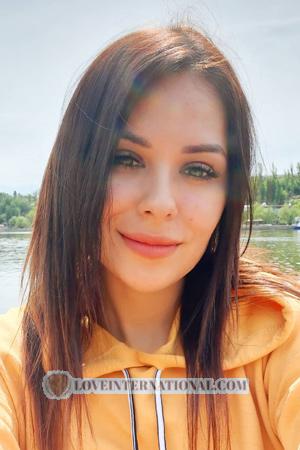 202419 - Irina Age: 32 - Ukraine
