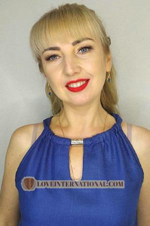 203352 - Tatyana Age: 43 - Ukraine
