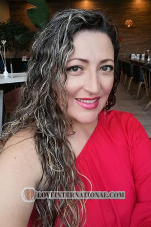 205749 - Yasmin Aleyda Age: 44 - Colombia