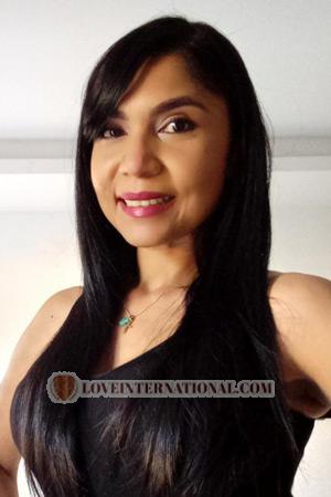 207623 - Johana Age: 37 - Colombia