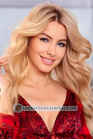 211424 - Diana Age: 42 - Ukraine