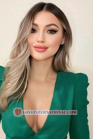 211433 - Maria-Madalina Age: 31 - Romania