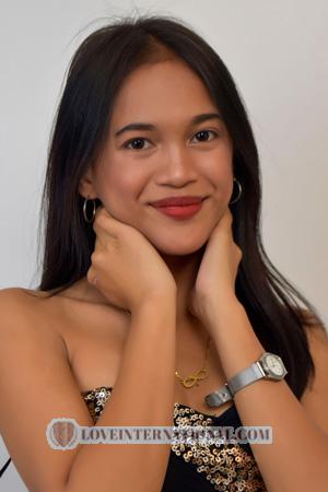 214759 - Ronnalyn Age: 18 - Philippines