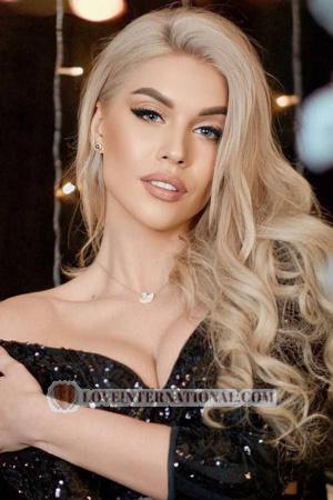 215781 - Anna Age: 24 - Ukraine