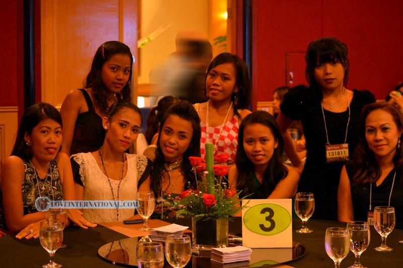 philippine-women-58